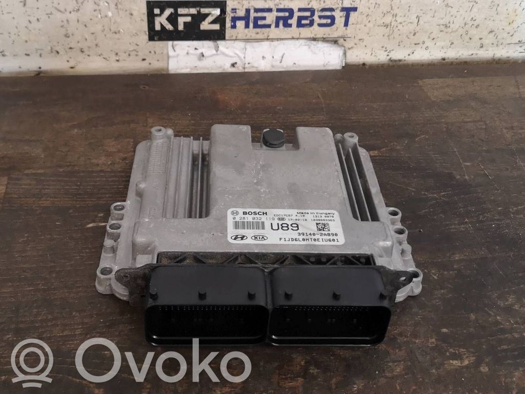 KIA Pro Cee'd II Moottorin ohjainlaite/moduuli 
