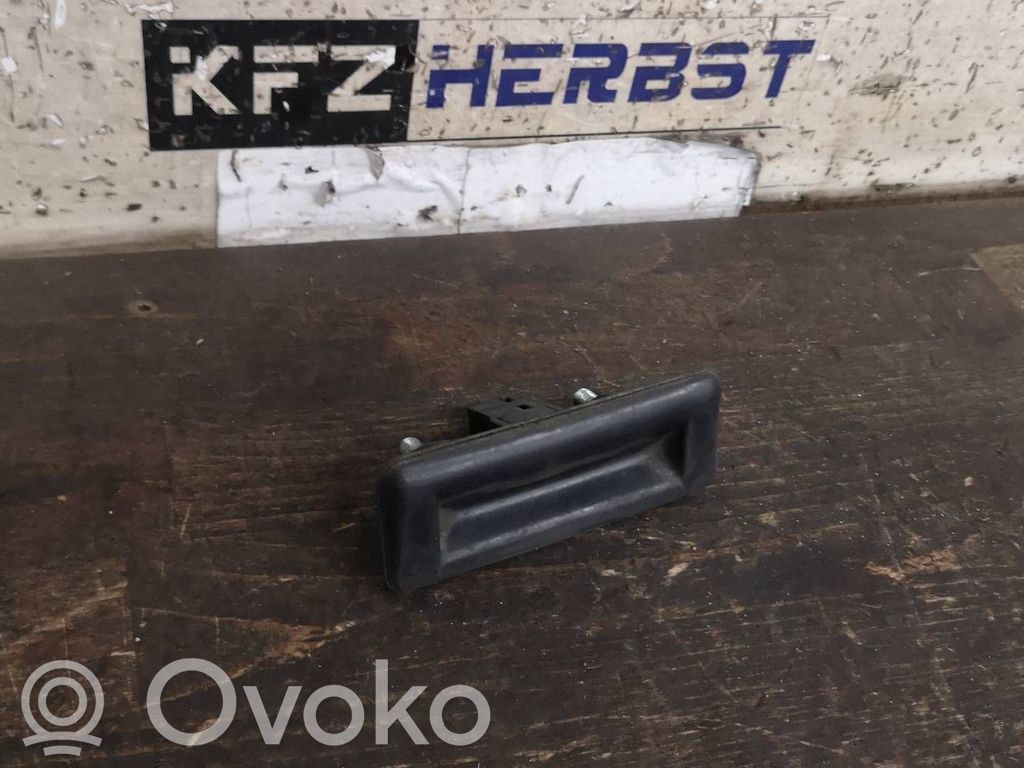 Skoda Fabia Mk2 (5J) Przycisk otwierania wlewu paliwa 