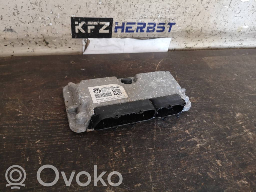 Seat Leon (1P) Engine control unit/module 