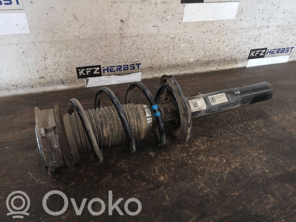 Skoda Octavia Mk3 (5E) Amortyzator osi przedniej ze sprężyną 