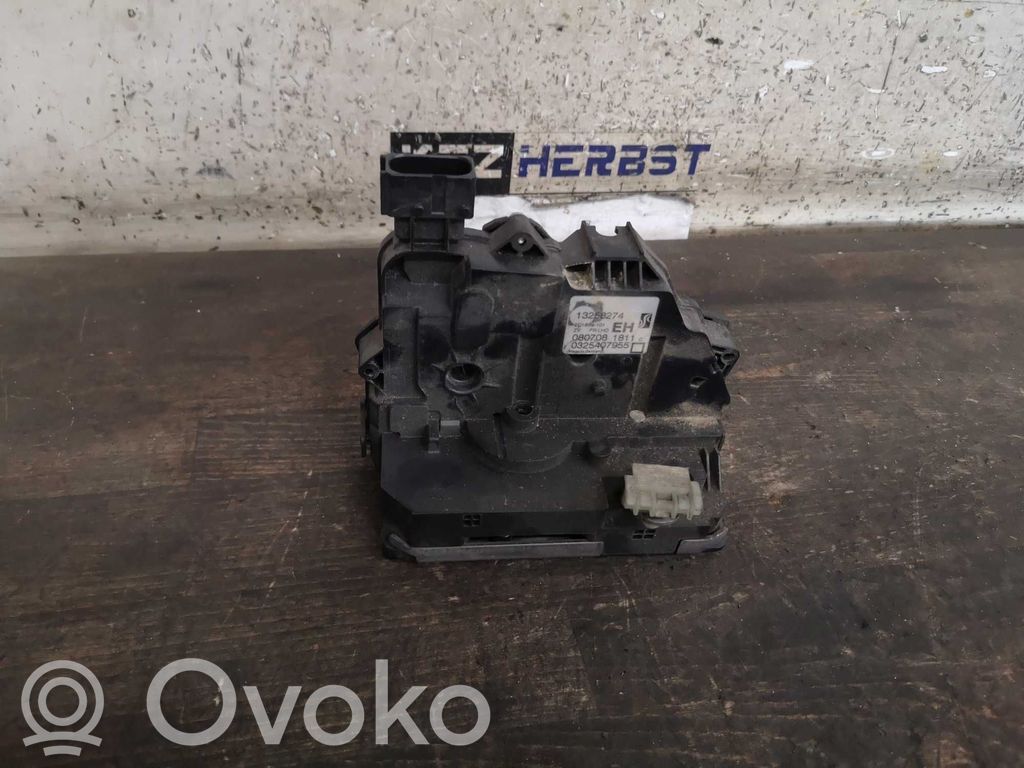 Opel Corsa D Front door lock 