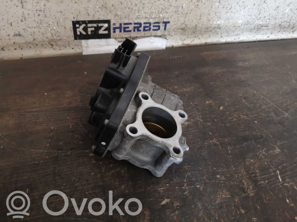 Honda CR-V Throttle body valve 