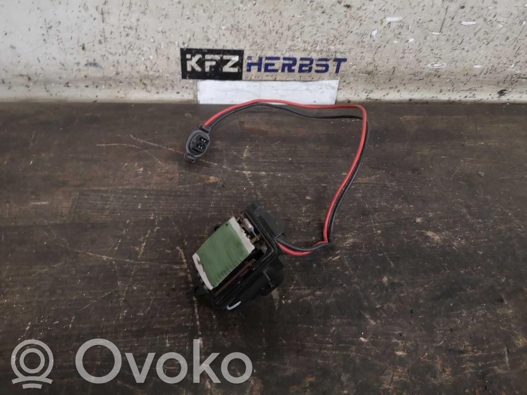 Renault Trafic II (X83) Heizungslüfter Regler Widerstand 