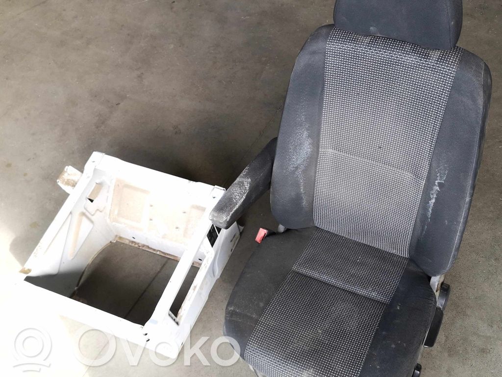Mercedes-Benz Sprinter W906 Asiento delantero del conductor 