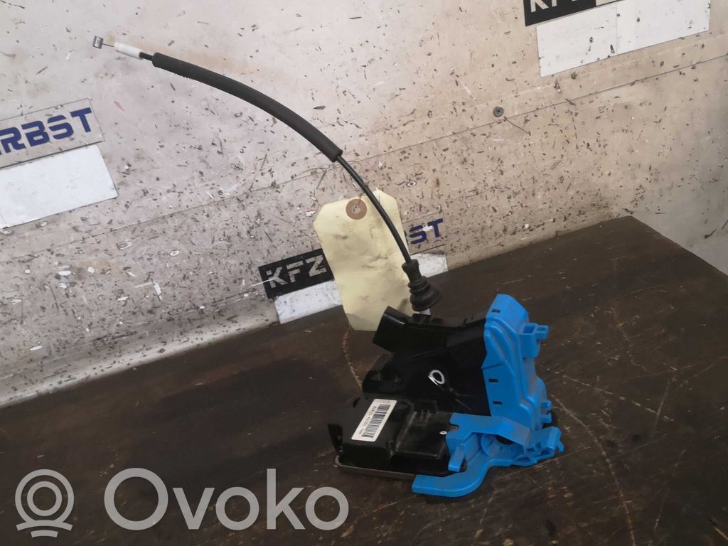 KIA Pro Cee'd II Takaoven lukko 