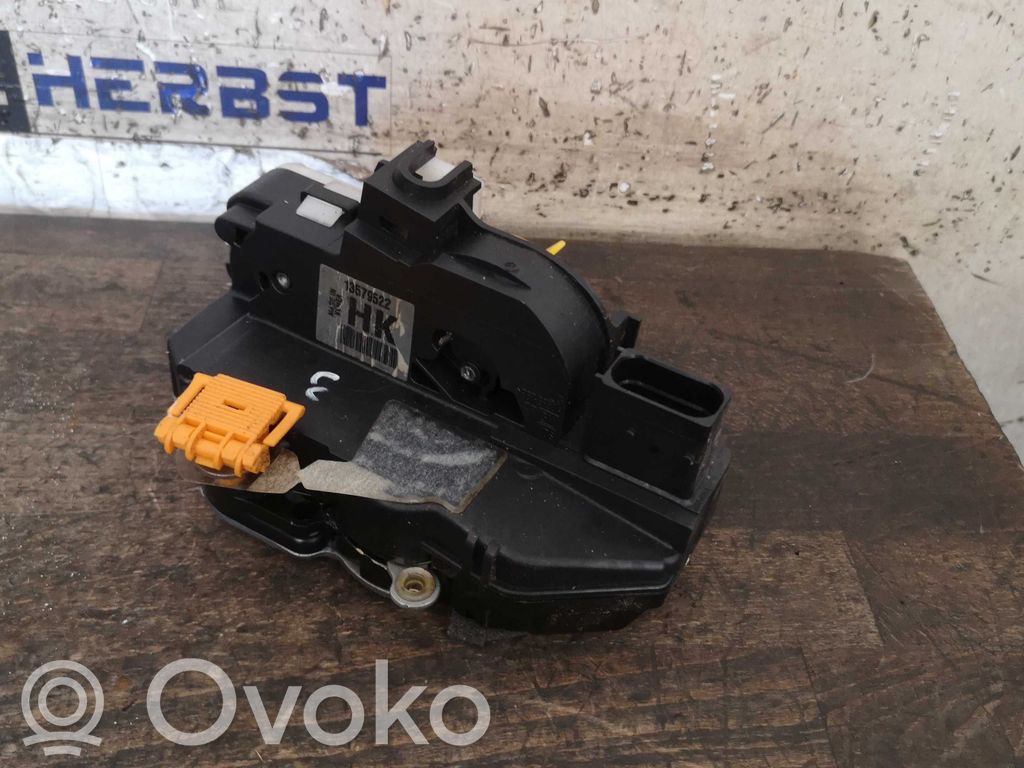 Opel Mokka X Front door lock 