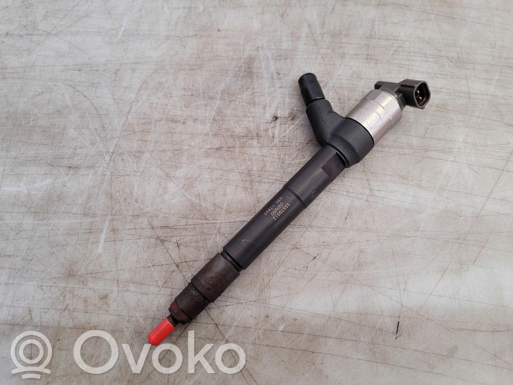 Inyector de combustible   55570012,95521531,55570012,95521531