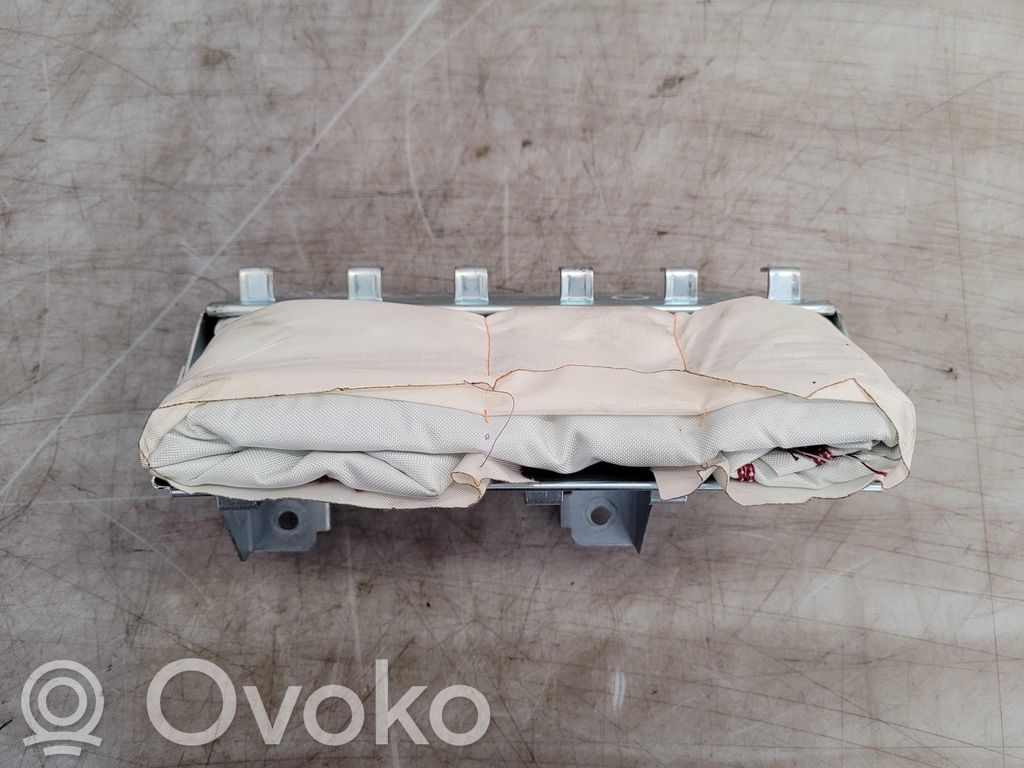 Polviturvatyyny   RHD,7N2880841,7N2880841,7N2880841C,82V,RHD