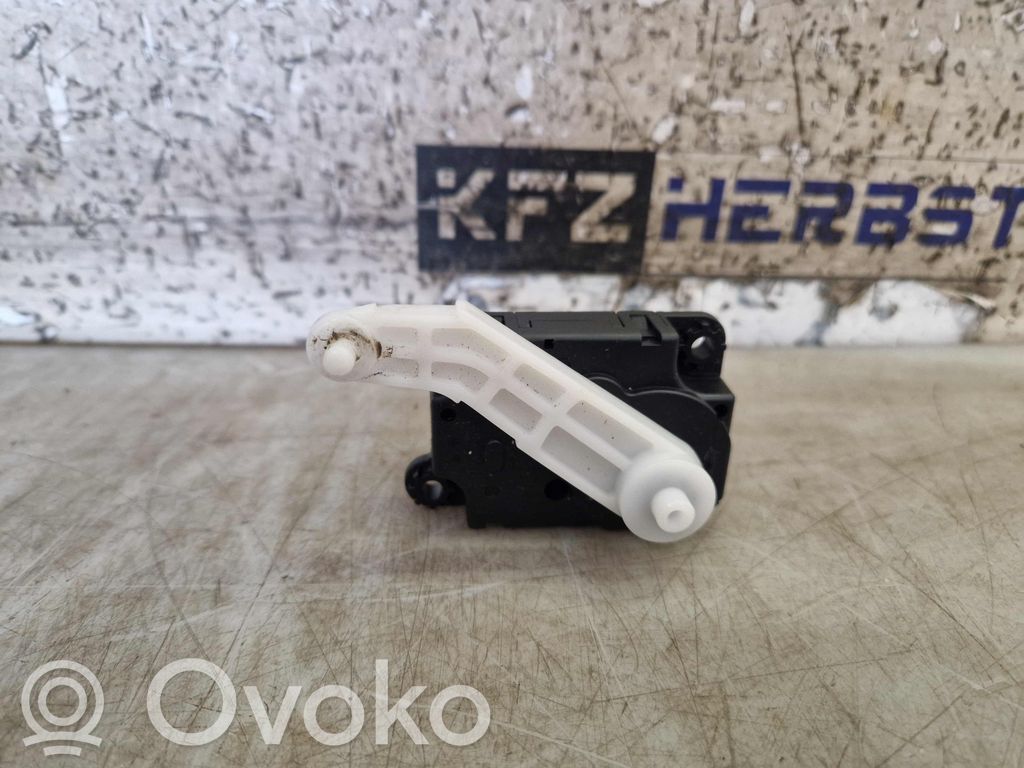 Nissan Qashqai Actuator/motor clapetă debit aer A/C 