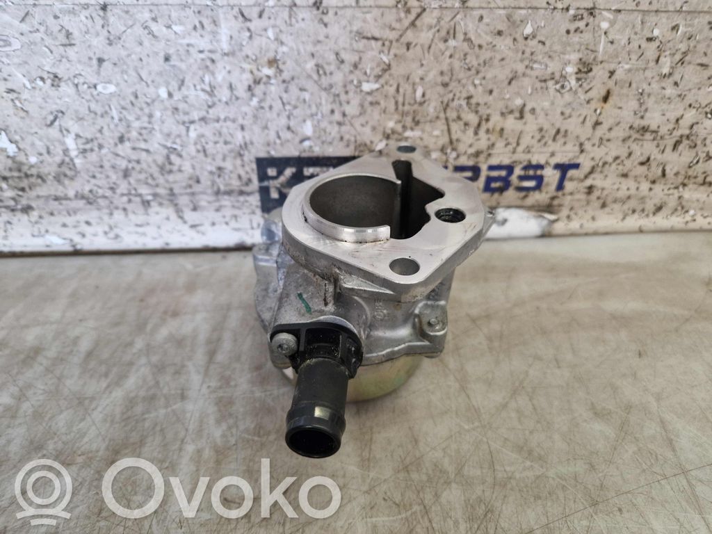 Nissan Qashqai Vacuum pump 