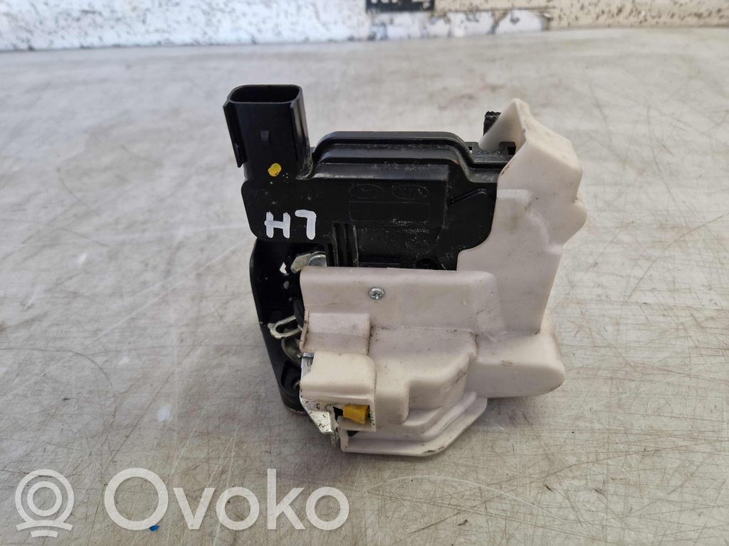 Takaoven lukko   814111W010,814111W010