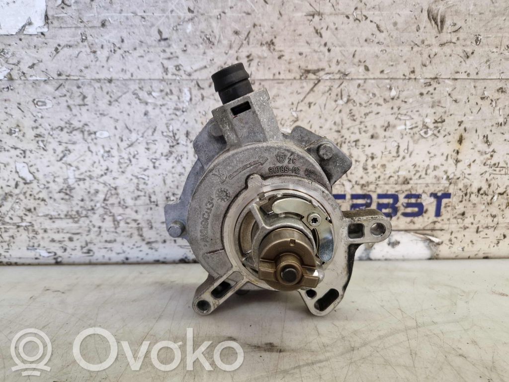 Volvo V60 Bomba de vacío 