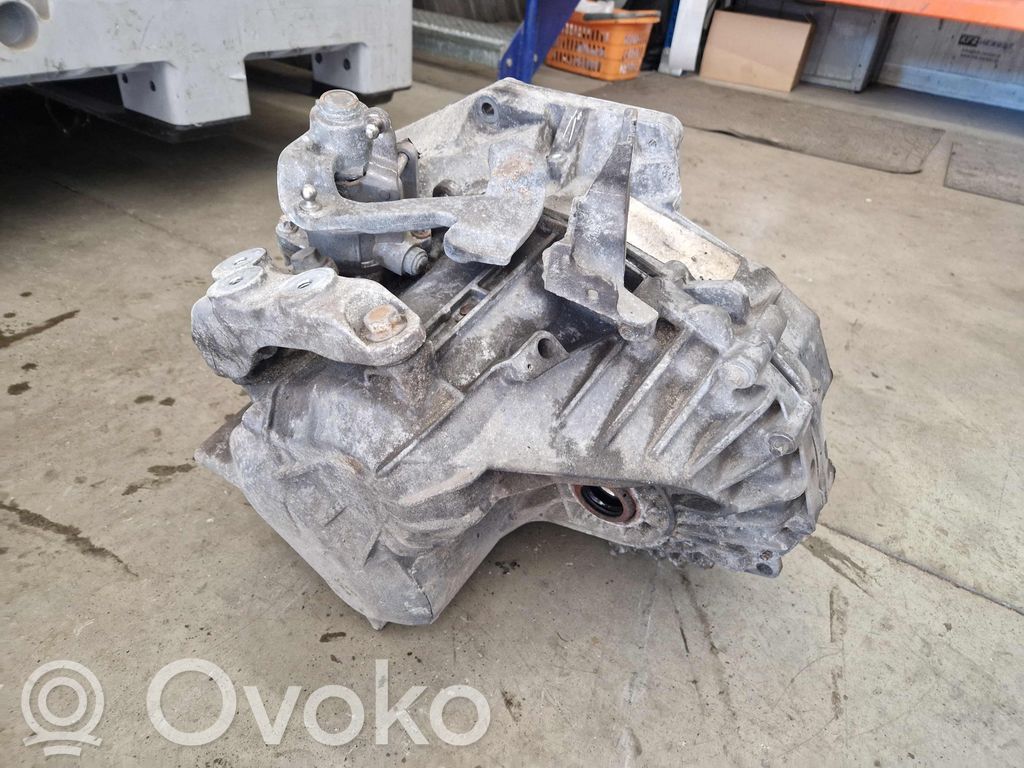 Opel Insignia A Mechaninė 6 pavarų dėžė 