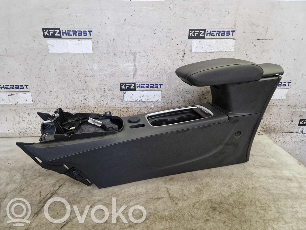 Keskikonsoli   39030127,MITTELARMLEHNE,39030127,39108523,MITTELARMLEHNE