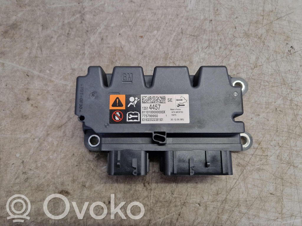 Airbag control unit/module   13514457,13510404,13510404,13514457,13520997