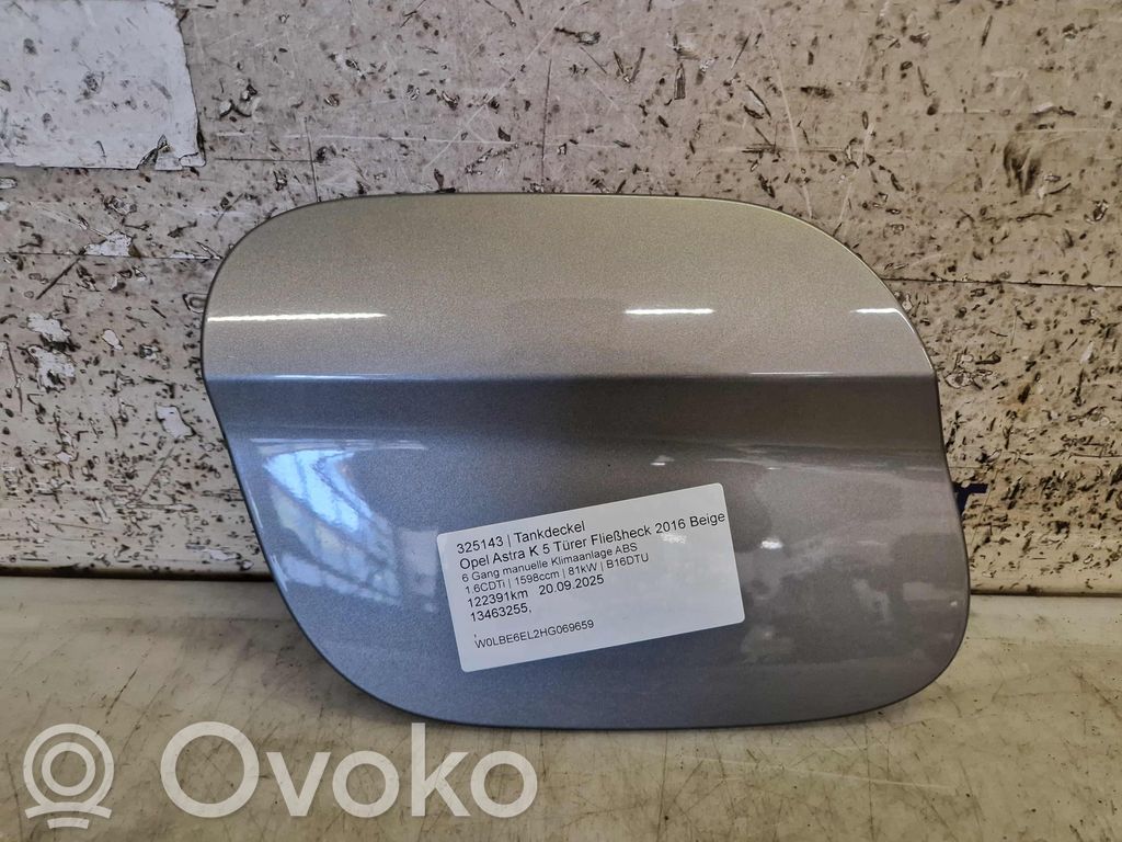 Opel Astra K Sportello del serbatoio del carburante 