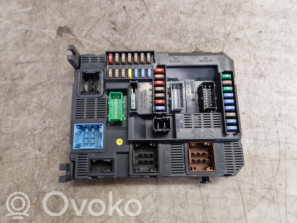 Peugeot 208 I Fuse box set 