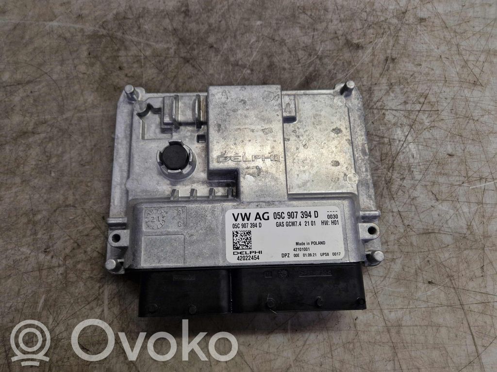 Volkswagen Polo VI Moottorin ohjainlaite/moduuli 