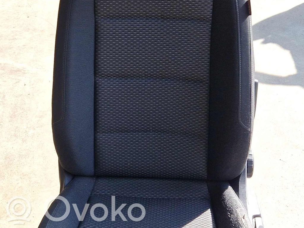 Fotel przedni kierowcy   5Q4881105S,5TA881775J,5Q4881105S,5TA881405S,5TA881775J,5TA881903P,ESO,FRO
