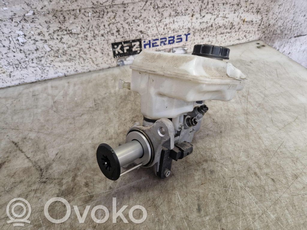 Volkswagen Cross Touran II Główny cylinder hamulca 