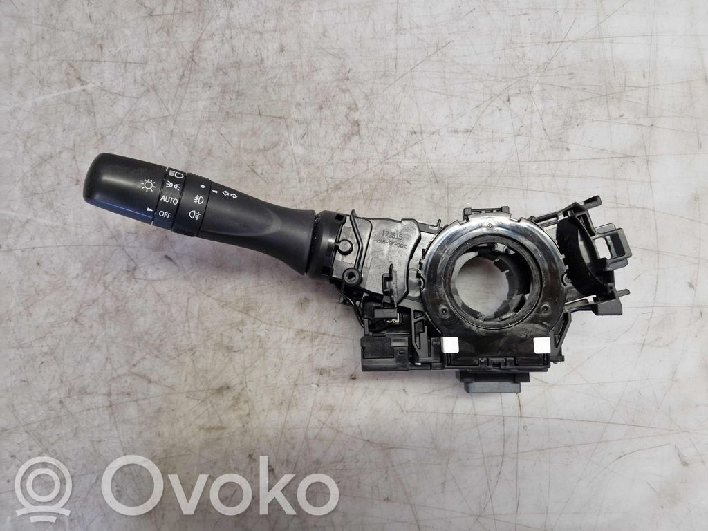 Suzuki Swift III Posūkių/ šviesų rankenėlė 