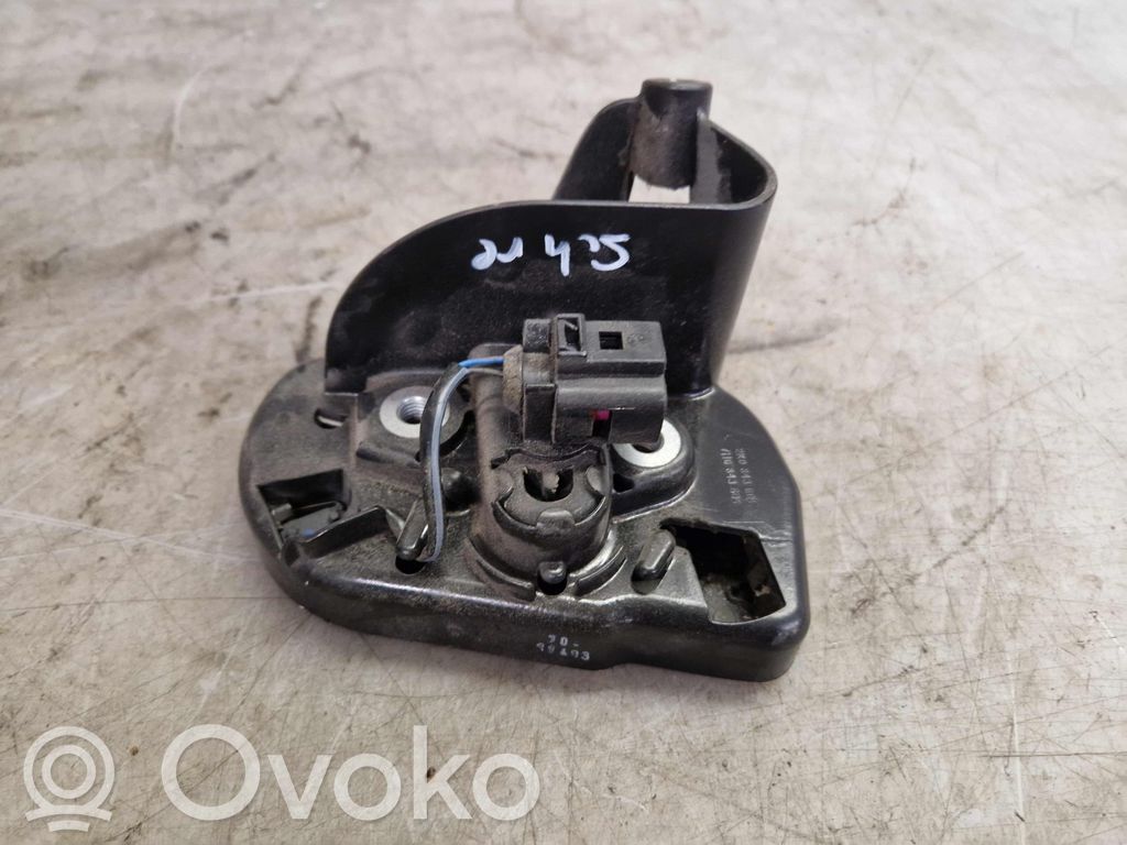 Volkswagen Caddy Rear door lock 