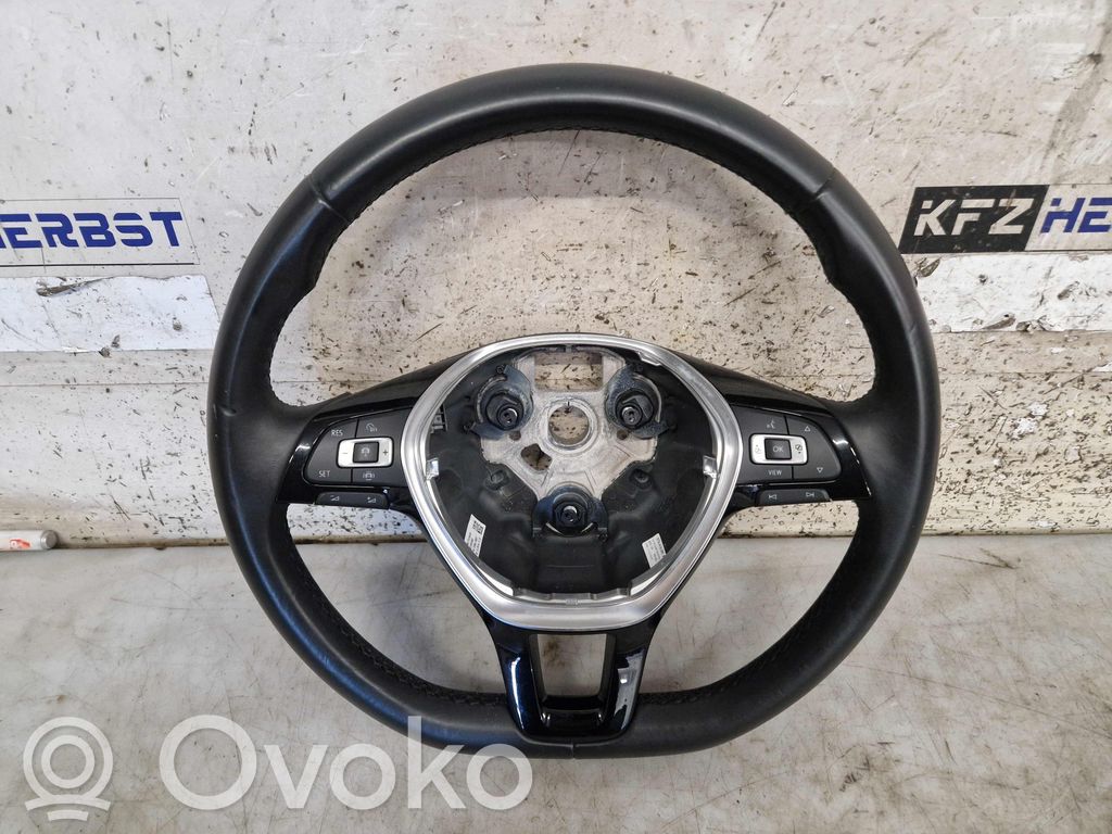 Volkswagen T-Roc Steering wheel 