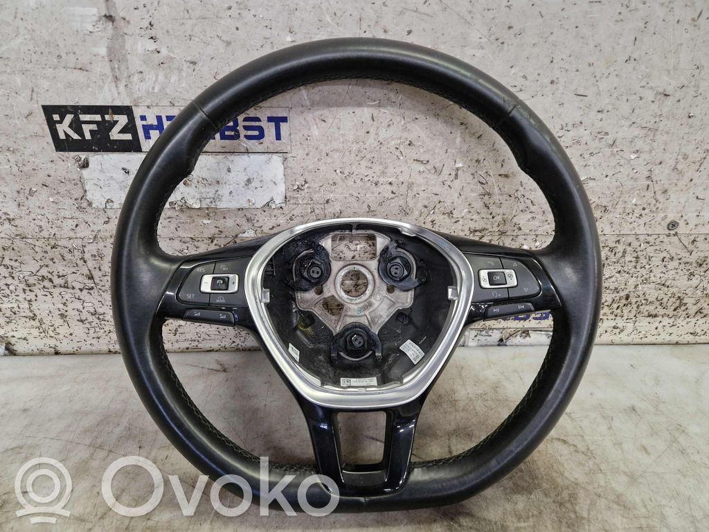 Volkswagen T-Roc Steering wheel 