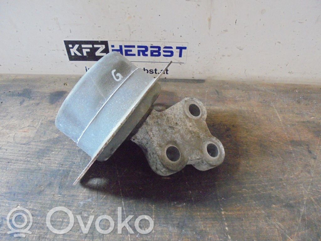 Opel Insignia A Soporte de montaje de la caja de cambios 