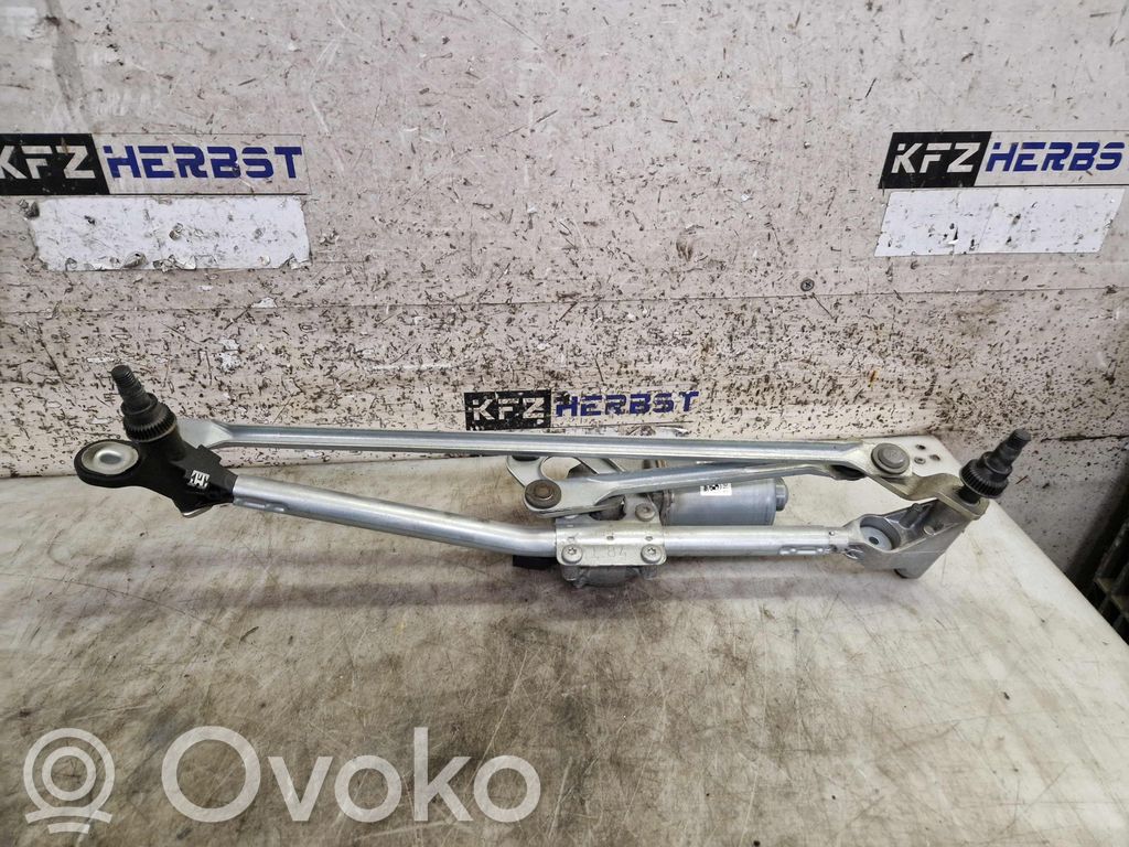 BMW X1 E84 Front wiper linkage and motor 