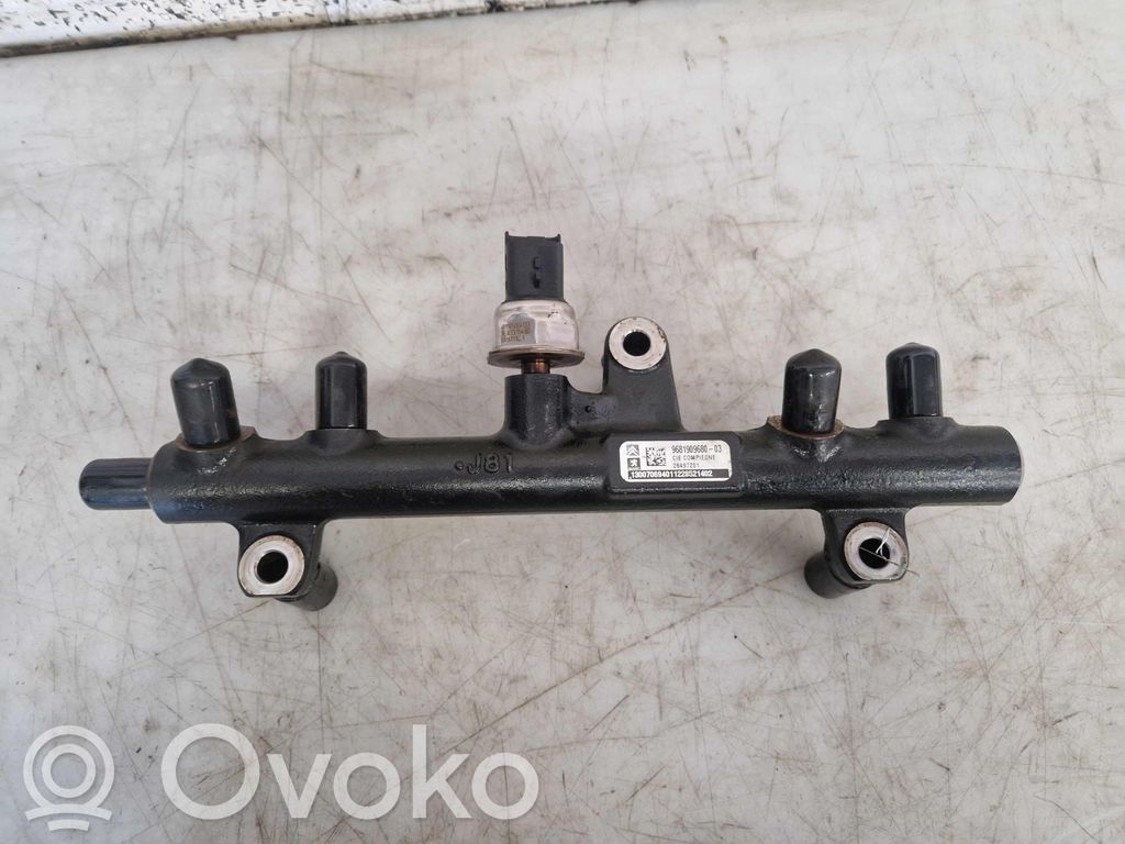 Ford Kuga II Przewód paliwowy wtryskiwacza 