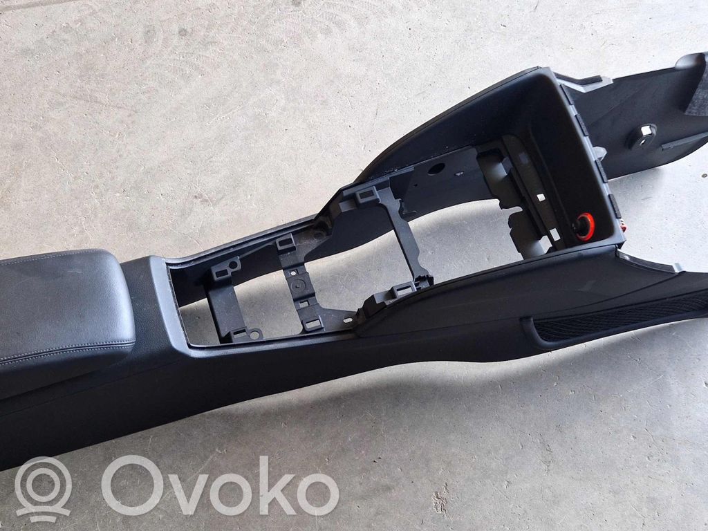 Audi A3 S3 8V Consolă centrală 