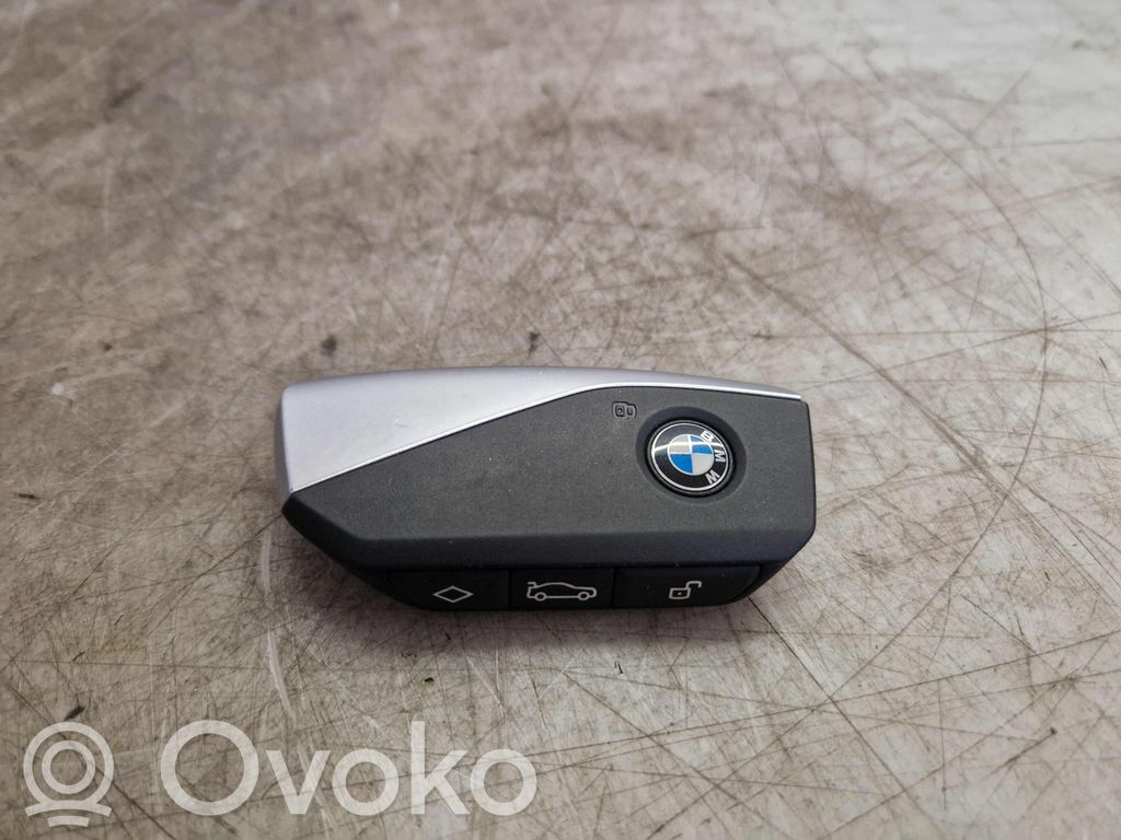 BMW 7 G70 Užvedimo spynelė 