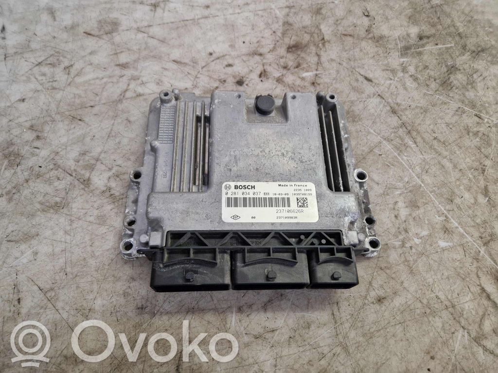 Renault Trafic III (X82) Engine control unit/module 