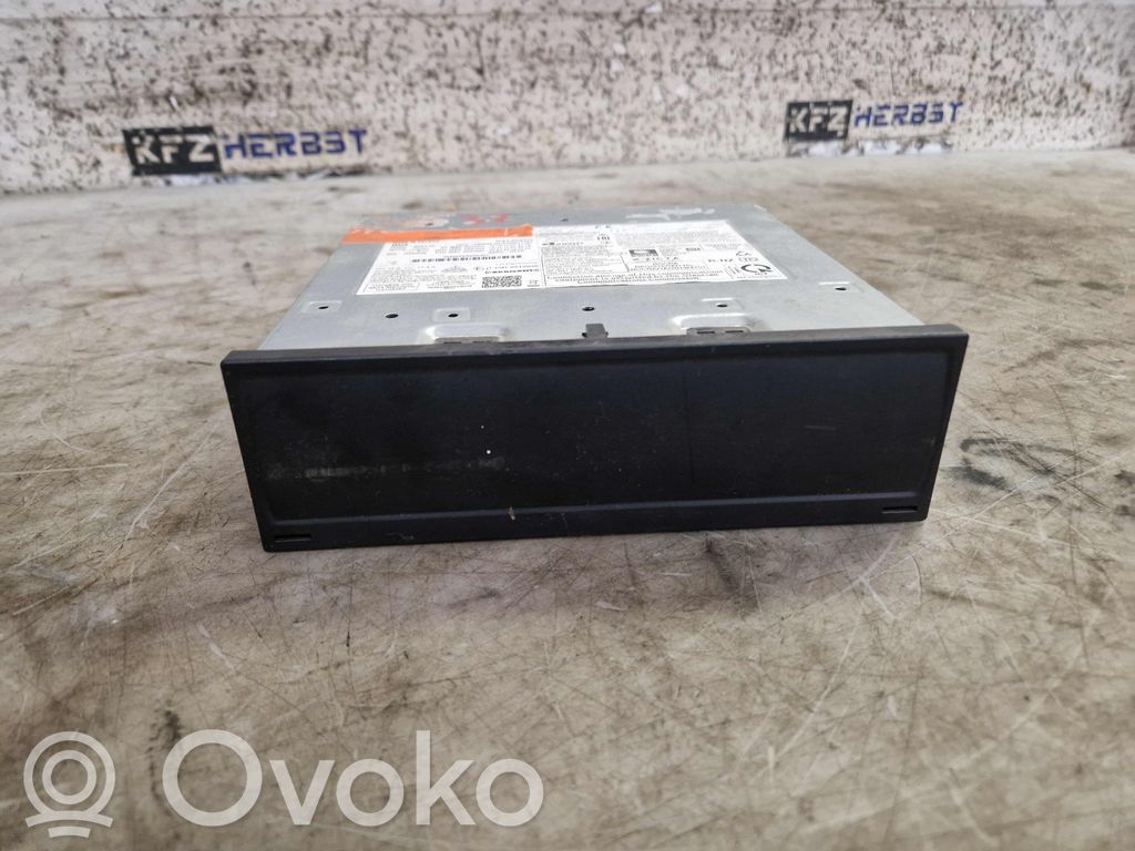 Skoda Octavia Mk4 Navigaatioyksikkö CD/DVD-soitin