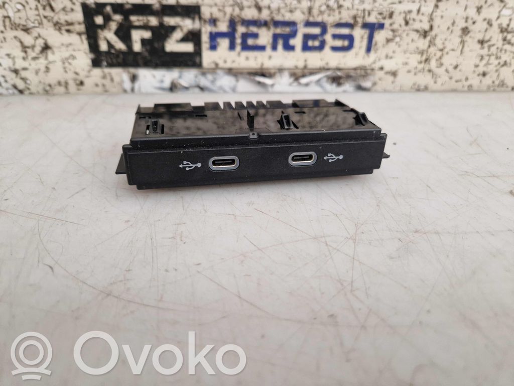 Volkswagen ID.4 Hands-free kit 