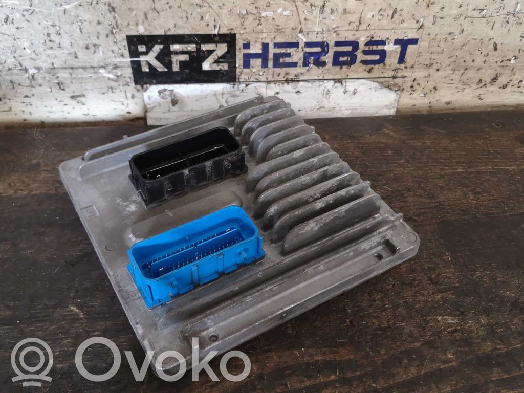 Opel Corsa E Engine control unit/module 