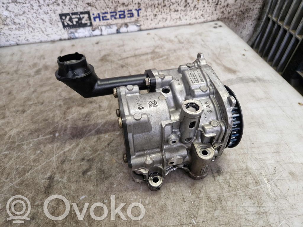 Volkswagen PASSAT B8 Bomba de agua 