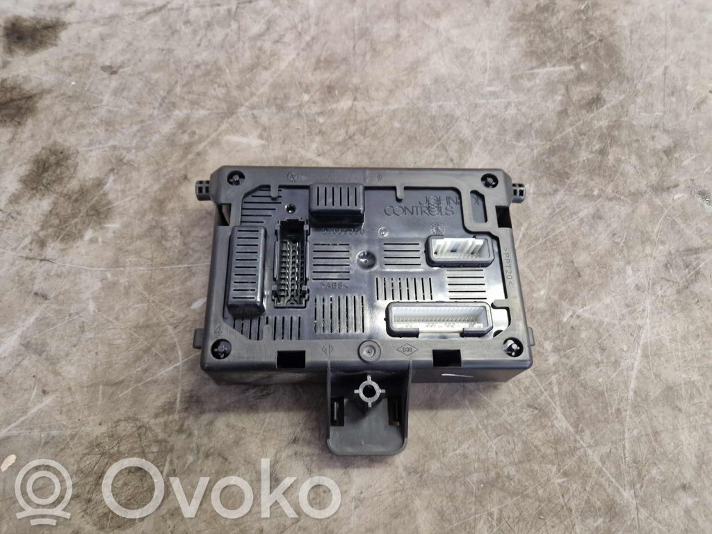 Renault Clio III Other control units/modules 