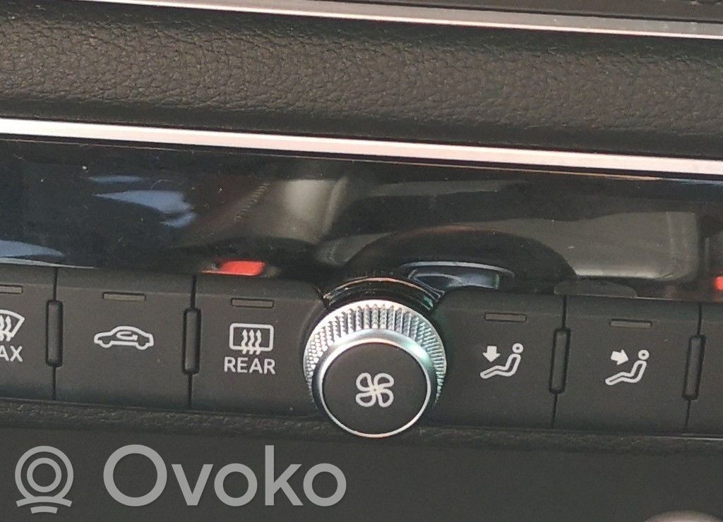 Climate control unit   8V0820043R,8V0820043R