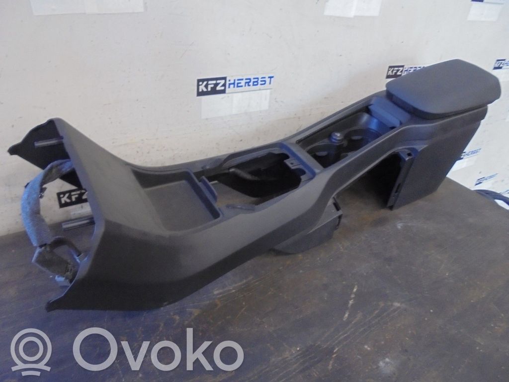 Volvo V40 Center console 