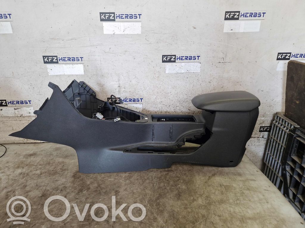 Центральная консоль   F1EBA045M62,MITTELARMLEHNE,F1EBA045M62,F1EBA045M62CH35B8,MITTELARMLEHNE