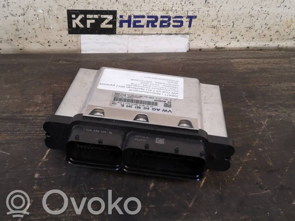 Volkswagen Golf VII Engine control unit/module 
