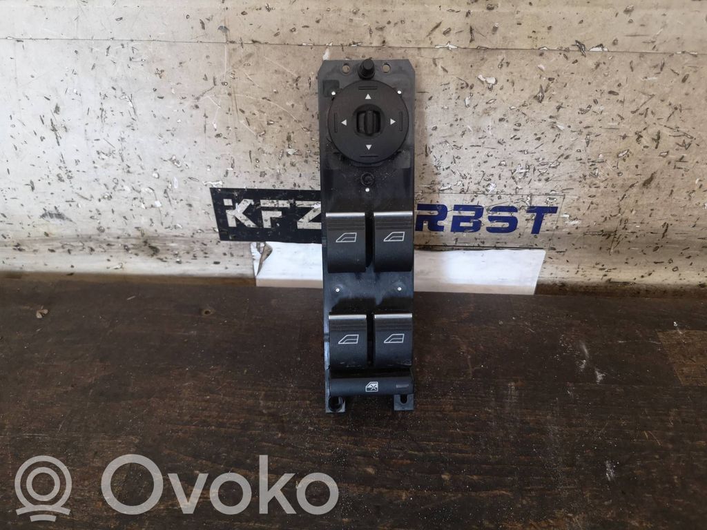 Ford Focus Electric window control switch 