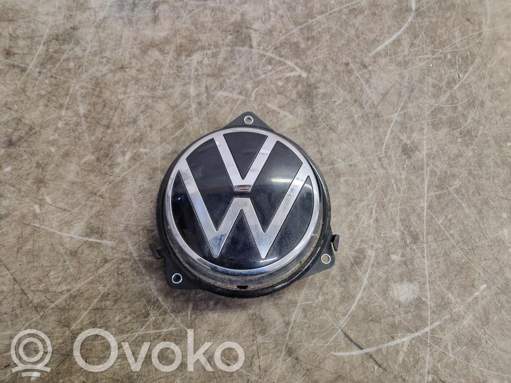 Volkswagen PASSAT B8 Przycisk otwierania wlewu paliwa 