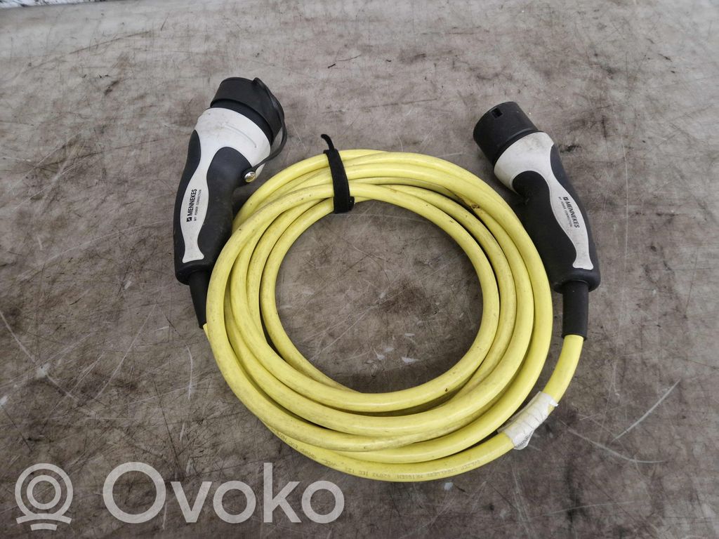 Volkswagen ID.3 Electric car charging cable 