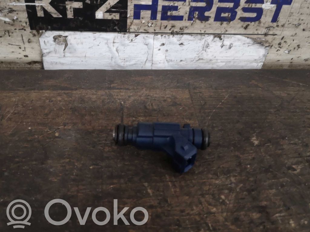 Audi A6 S6 C5 4B Inyector de combustible 