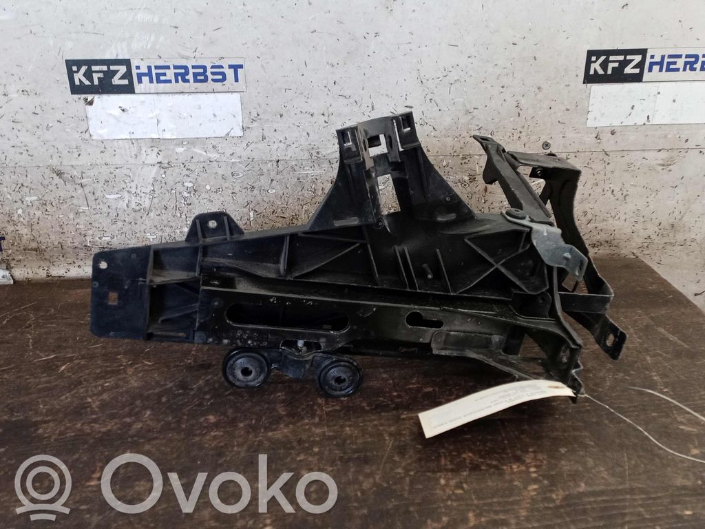 BMW 7 F01 F02 F03 F04 Altra parte sotto la carrozzeria 