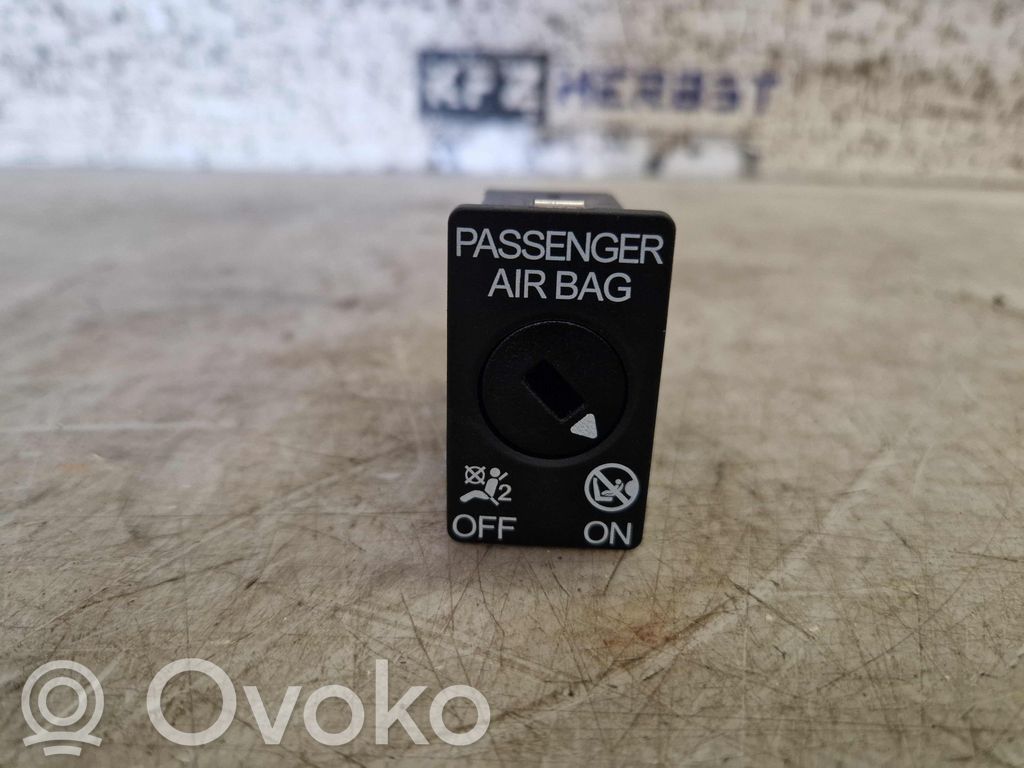 Botón interruptor de bloqueo de puertas   5Q0919237,5Q0919237,WGI