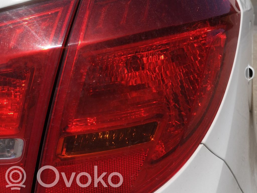 Opel Meriva B Lampa tylna 